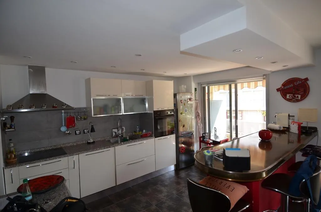 Rouge Indien Apartment Nice