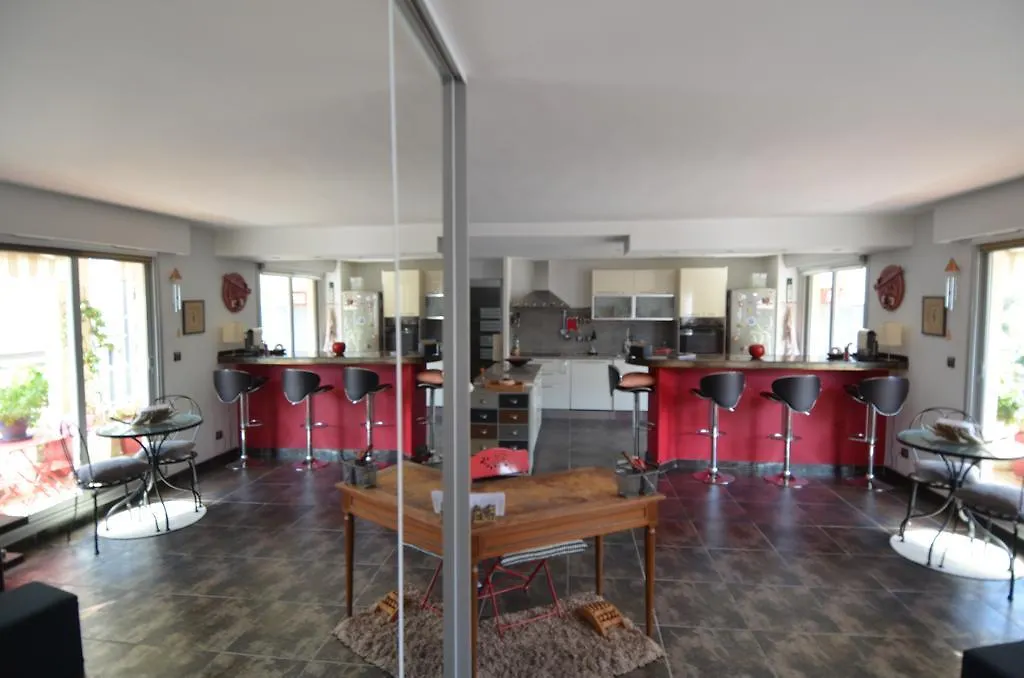 Rouge Indien Apartment Nice France